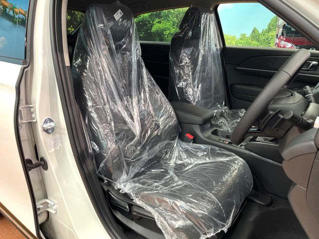 �y�n�[�t���U�[�V�[�g�z�������ƍ���S�n�𗼗������l�C�̃V�[�g���w�ʁE���ʂ̃t�@�u���b�N�f�ނ́A�ʋC���̗ǂ��⊊��ɂ����ɗD��Ă��܂��B�C���╞���ɍ��E���ꂸ���K�ɂ���肢�������܂��B