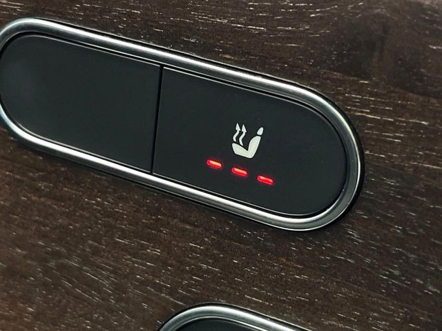 ���t�����g�V�[�g�q�[�e�B���O:�^�]�ȁE����ȋ��ɎO�i�K�Œ��߂��\�ȃV�[�g�q�[�^�[�𑕔����Ă���܂��B�G�߂��킸���K�ɂ��g�p���������܂��B