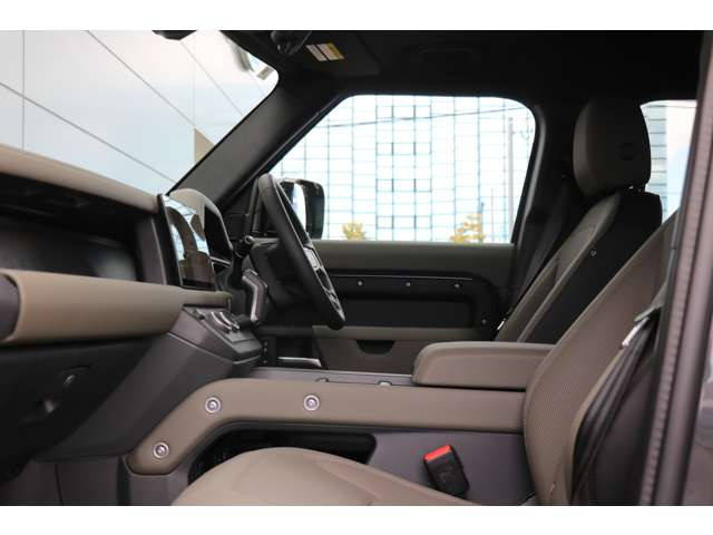 ディフェンダー110 X ダイナミック SE 3.0L D350 ディーゼル 4WD