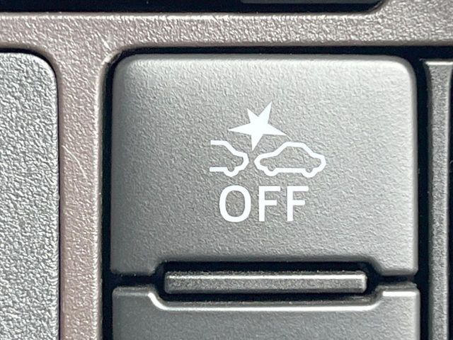 �y�g���^�Z�[�t�e�B�Z���X�z���s���ɑO���̎ԗ�����F�����A�Փ˂������Ȏ��͌x��ƃu���[�L�ŏՓˉ���Ɣ�Q�y�����A�V�X�g�B�����S�Ƀh���C�u�����y���݂��������܂��B