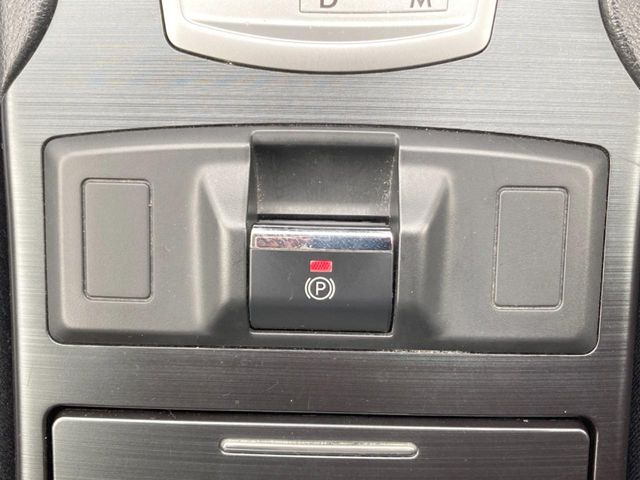 �y�d���p�[�L���O�u���[�L�z�p�[�L���O�u���[�L�͕֗��ȓd����!�{�^����ő���ł��A�A�N�Z���𓥂߂Ύ����ŉ�������܂��􃌃o�[��y�_���������̂ŉ^�]�ȉ����������肵�܂��ˁ�