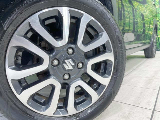 �y����15�C���`�A���~�z�C�[���z�O�ςɃ}�b�`���������A���~�z�C�[���𑕒����Ă���܂��B�e��ЊO�A���~�z�C�[����A�X�^�b�h���X�^�C�����戵�����Ă���܂��B���񂲑��k����������