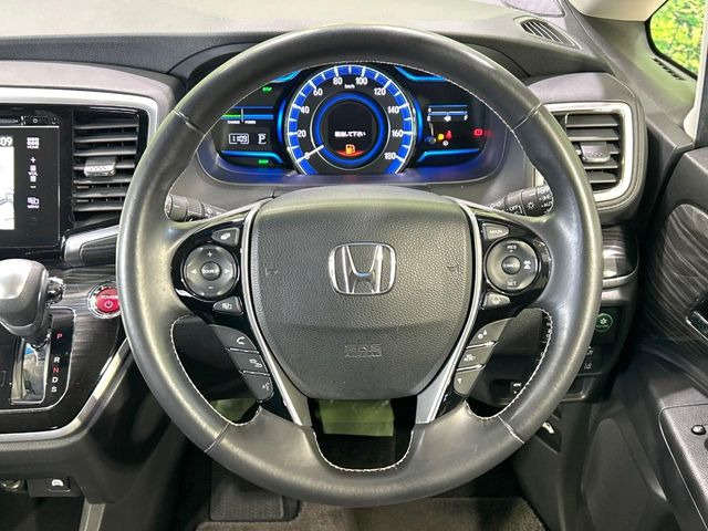 �y�����v�����X�e�A�����O�z�㎿�Ȋv���g�p���邱�ƂŁA��ɂ����������݂ƂĂ��^�]���₷���n���h���ł���