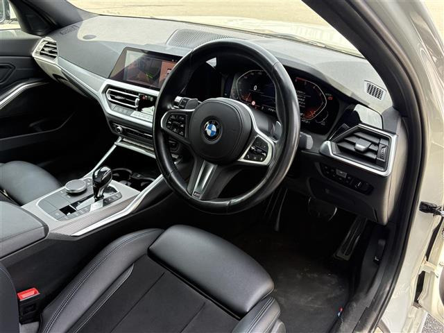 3シリーズセダン320d xドライブ Mスポーツ 4WD