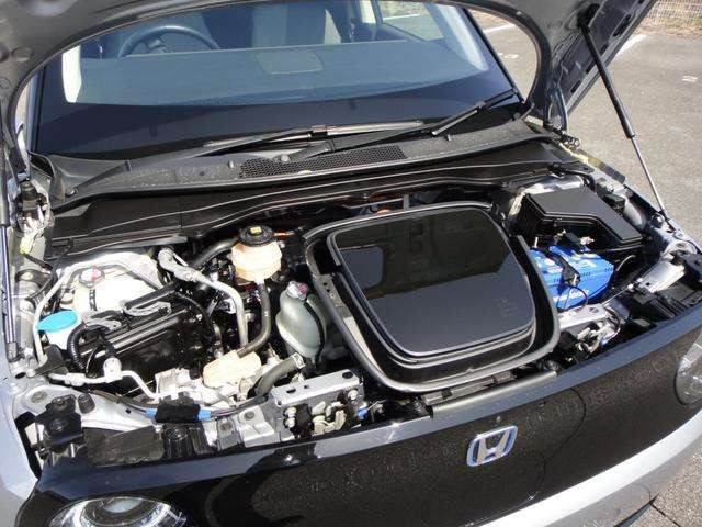 ��1��̏[�d��283km(WLTC)�̑��s���\�ɂ����B�܂��A�}���[�d�ɂ��Ή����A30���̋}���[�d�ő��s�\�ȃ����W��202km��