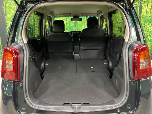 ���i�̂���������ʋ΁A���}���ɏ\���ȉ׎��X�y�[�X���m�ۂ��Ă���܂��B�Z�J���h�V�[�g��|���ƁA�傫�ȉו��̐ύڂ��\�ł���