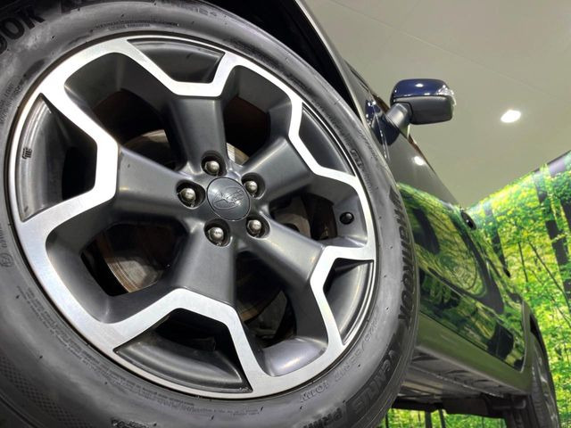 �y����17�C���`�A���~�z�C�[���z�O�ςɃ}�b�`���������A���~�z�C�[���𑕒����Ă���܂��B�e��ЊO�A���~�z�C�[����A�X�^�b�h���X�^�C�����戵�����Ă���܂��B���񂲑��k����������