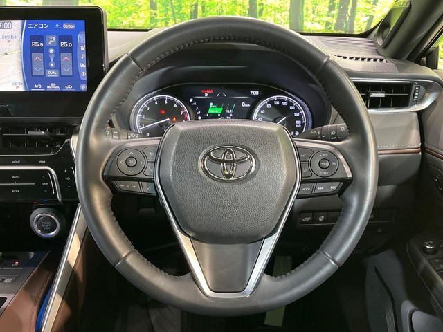 �y�����v�����X�e�A�����O�z�㎿�Ȋv���g�p���邱�ƂŁA��ɂ����������݂ƂĂ��^�]���₷���n���h���ł���