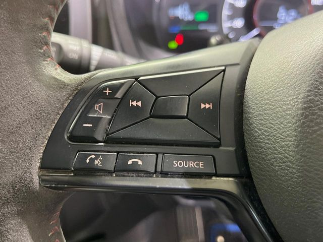 �y�X�e�A�����O�X�C�b�`�z�^�]���A�O������ڐ������炷���ƂȂ��A�I�[�f�B�I���̑��삪�\�ȕ֗��@�\!���S&���K�ȃh���C�u�����o���Ă���܂���