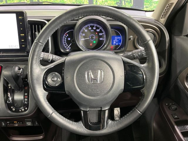 �y�����v�����X�e�A�����O�z�㎿�Ȋv���g�p���邱�ƂŁA��ɂ����������݂ƂĂ��^�]���₷���n���h���ł���