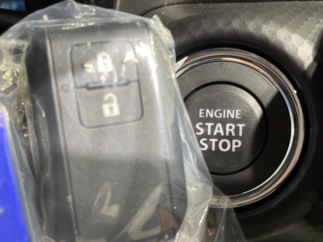 �y�L�[���X�X�^�[�g�V�X�e���z�J�o����|�P�b�g�ɓ��ꂽ�܂܂ł��h�A�̎{���E�������\�ȃX�}�[�g�L�[�𑕔��B�G���W���̃I���E�I�t�����J�M�����o���K�v����������Ƃ��Ă��֗��ł���