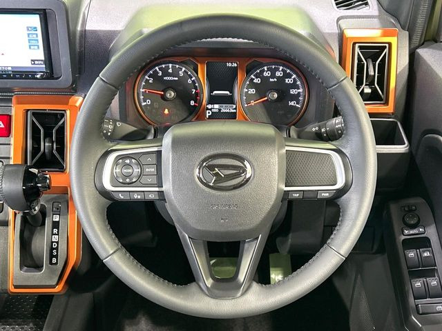 �y�����v�����X�e�A�����O�z�㎿�Ȋv���g�p���邱�ƂŁA��ɂ����������݂ƂĂ��^�]���₷���n���h���ł���