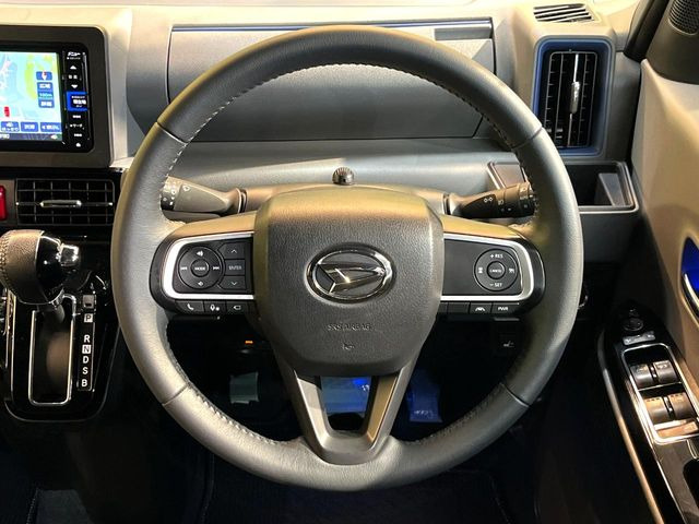 �y�����v�����X�e�A�����O�z�㎿�Ȋv���g�p���邱�ƂŁA��ɂ����������݂ƂĂ��^�]���₷���n���h���ł���