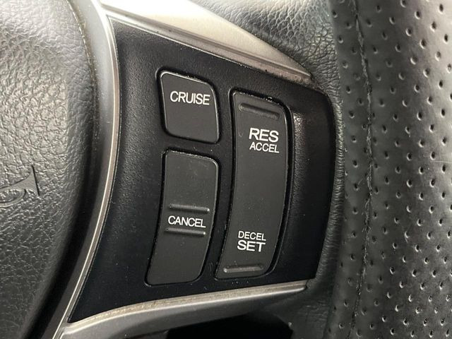 �y�N���[�Y�R���g���[���z�������H�����N���N���s�B�A�N�Z���𗣂��Ă���葬�x�ő��s���ł��A�������^�]���̕��S���y��!�����E�������ȒP�ȃX�C�b�`����Œ����ł��܂��B