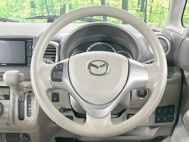 【ステアリングスイッチ】運転中、前方から目線をそらすことなく、オーディオ等の操作が可能な便利機能!安心&快適なドライブを演出してくれます♪