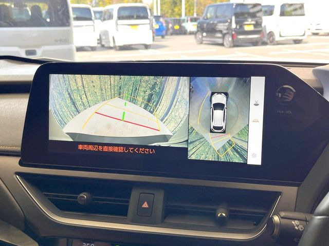 �y�p�m���~�b�N�r���[���j�^�[�z��p�̃J�����ɂ��A�ォ�猩���낵���悤�Ȏ��_��360�x�N���}�̎��͂��m�F���邱�Ƃ��ł��܂������p�������m�F���₷���A�����ꏊ�ł̐؂�Ԃ��⒓�Ԃ��X���[�Y�ɍs���܂��B