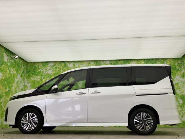 セレナ1.4 e-POWER ハイウェイスターV