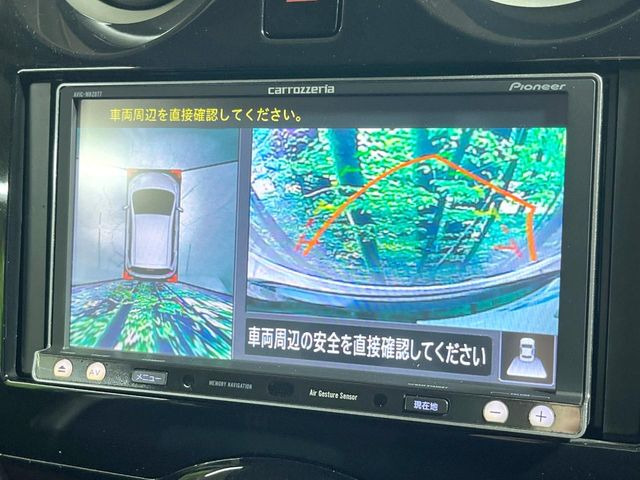 �y�S���ʃJ�����z�Ԃ̃t�����g��T�C�h�̃J�����摜�𓯎��Ƀ��j�^�[�\�����邱�ƂŁA���H�⋷�����𑖍s���ł����͂̏󋵊m�F���ł����S!�{�iSUV�ɂ��ꂵ�������ł���