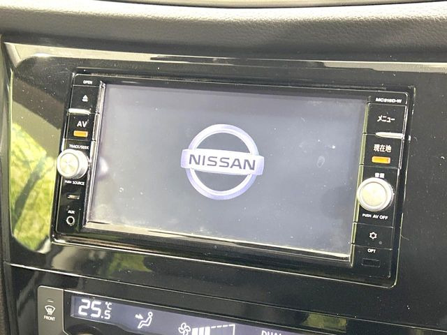 �y�����i�r�z�l�C�̏����i�r�𑕔����Ă���܂��B�i�r�̎g���₷���͂������A�I�[�f�B�I�@�\���[��!�L�����v�◷�s�͂������A�ʋ΂┃�����ȂǕ��i�̃h���C�u���y�����Ȃ�͂���