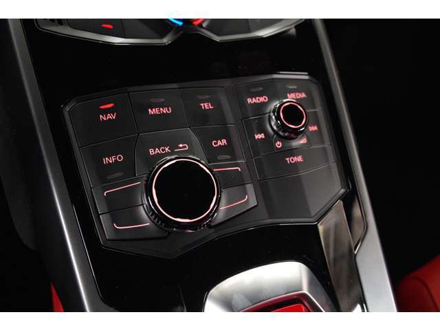 ���Ђł͕ʓr�L���ɂđS���̃f�B�[���[�l��F��H��ŏC���\�ȕۏ؂̂��p�ӂ����Ă���܂��B�f�B�[���[�l�����������ԁA�ۏ؏C���\�ƂȂ��Ă���܂��̂ł������̕��ł����S���Ă��Ԃ������������܂��B