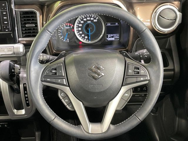 �y�����v�����X�e�A�����O�z�㎿�Ȋv���g�p���邱�ƂŁA��ɂ����������݂ƂĂ��^�]���₷���n���h���ł���