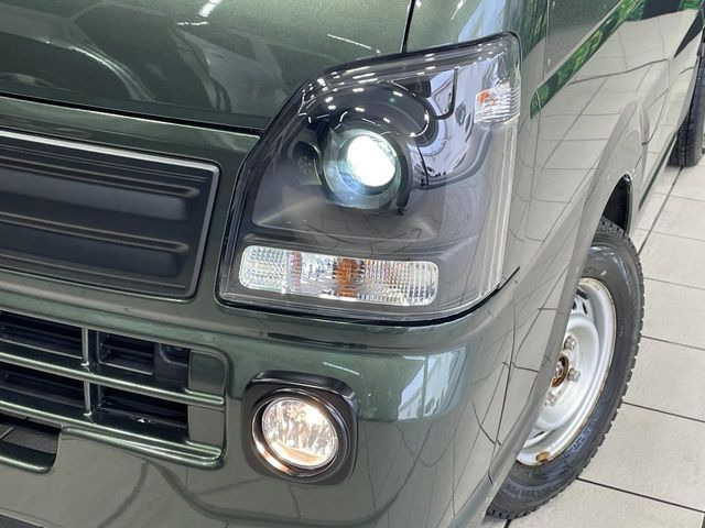 �yLED�w�b�h���C�g�z���V����ԑ��s�����ǍD�Ȏ��E���m�ۂ����S���ĉ^�]�ł��鍂�P�xLED�w�b�h���C�g�𑕔�!�_�����x�������A����d�͂��}�����Ă��܂��B