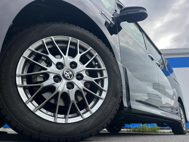 �y�����A���~�z�C�[���z�O�ςɃ}�b�`���������A���~�z�C�[���𑕒����Ă���܂��B�e��ЊO�A���~�z�C�[����A�X�^�b�h���X�^�C�����戵�����Ă���܂��B���񂲑��k����������