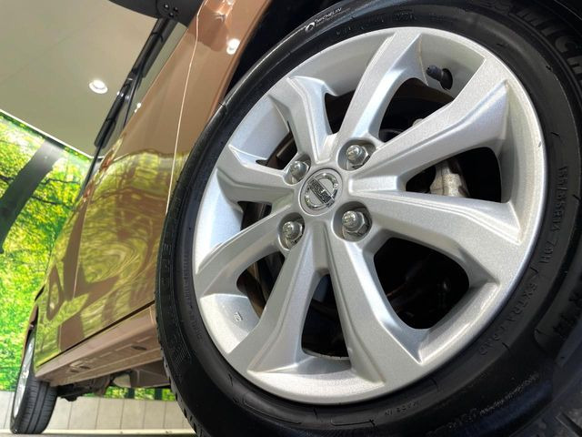 �y����14�C���`�A���~�z�C�[���z�O�ςɃ}�b�`���������A���~�z�C�[���𑕒����Ă���܂��B�e��ЊO�A���~�z�C�[����A�X�^�b�h���X�^�C�����戵�����Ă���܂��B���񂲑��k����������