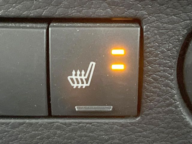 ���t�����g�V�[�g�q�[�e�B���O:�^�]�ȁE����ȋ��ɎO�i�K�Œ��߂��\�ȃV�[�g�q�[�^�[�𑕔����Ă���܂��B�G�߂��킸���K�ɂ��g�p���������܂��B