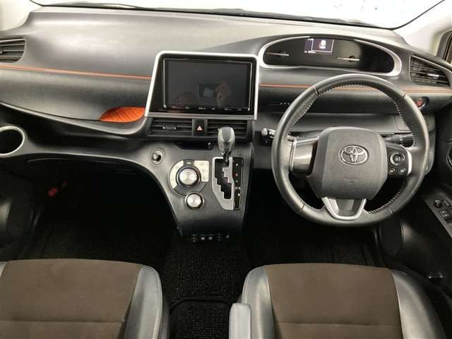 シエンタ1.5 G クエロ