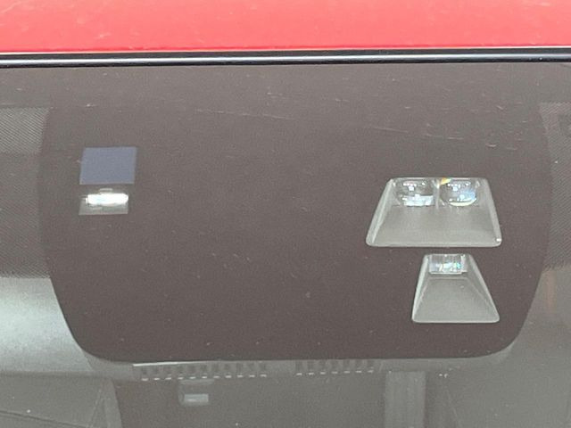 �y�X�}�[�g�V�e�B�u���[�L�T�|�[�g�z�ᑬ���s���ɑO���̎ԗ�����F�����A�Փ˂������Ȏ��͌x��ƃu���[�L�ŏՓˉ���Ɣ�Q�y�����A�V�X�g�B�����S�Ƀh���C�u�����y���݂��������܂��B