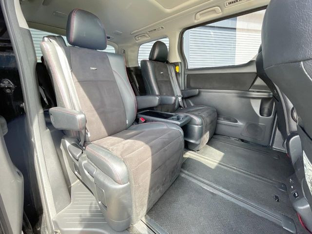 ���ڒ����̓E�H�[�N�X���[�ƂȂ��Ă���܂��B���ڂƎO��ڂ̈ړ�����~�肪�Ƃ��Ă��y�ɂȂ�̂ŁA���~��̍ۂ��X�g���X�������邱�Ƃ͂���܂����