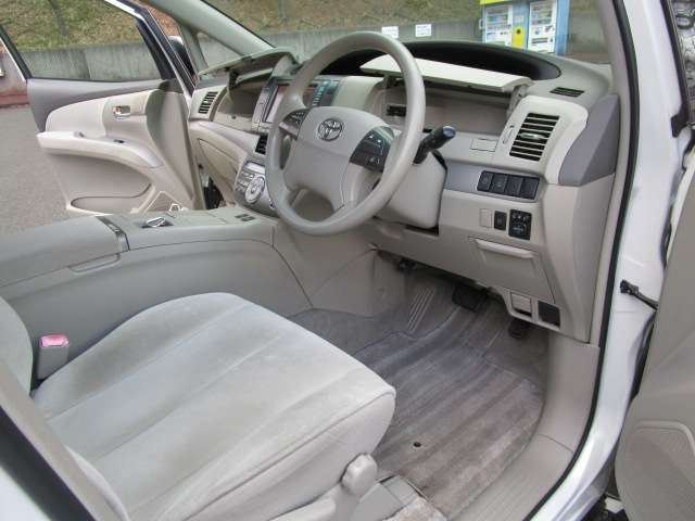 エスティマハイブリッド2.4 X 4WD