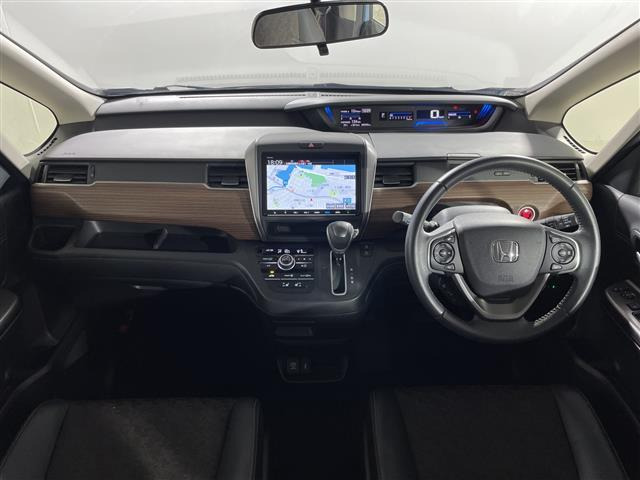 フリード1.5 クロスター ホンダセンシング