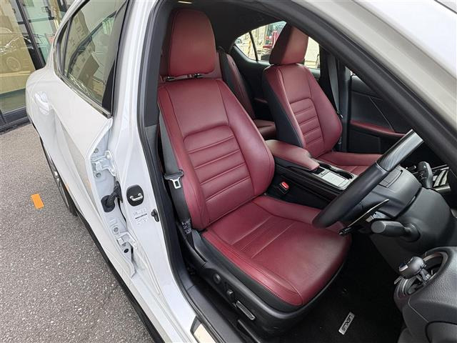 IS300h バージョンL