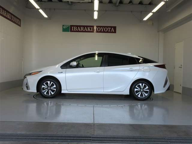 プリウスPHV1.8 S ナビパッケージ