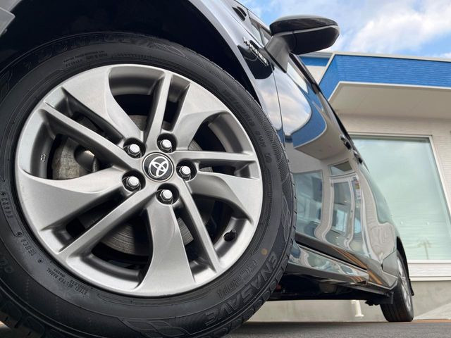 �y����15�C���`�A���~�z�C�[���z�O�ςɃ}�b�`���������A���~�z�C�[���𑕒����Ă���܂��B�e��ЊO�A���~�z�C�[����A�X�^�b�h���X�^�C�����戵�����Ă���܂��B���񂲑��k����������