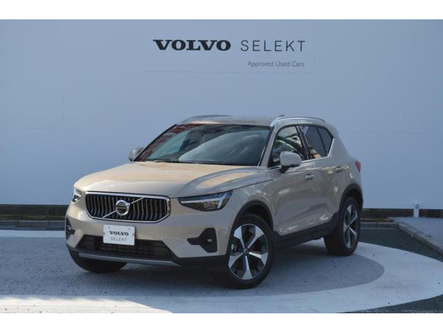 XC40ウルトラ B4 AWD 4WD