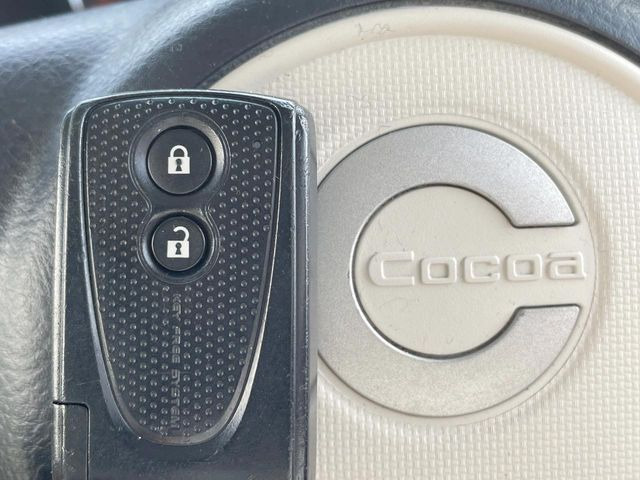 �y�L�[�t���[�V�X�e���z�J�o����|�P�b�g�ɓ��ꂽ�܂܂ł��h�A�̎{���E�������\�ȃX�}�[�g�L�[�𑕔��B�G���W���̃I���E�I�t�����J�M�����o���K�v����������Ƃ��Ă��֗��ł���