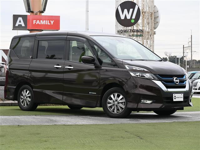 セレナ1.2 e-POWER ハイウェイスターV