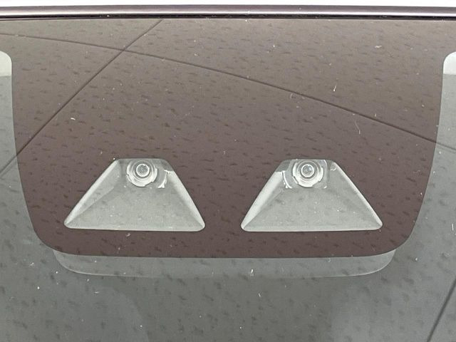 �y�X�}�[�g�A�V�X�g3�z���s���ɑO���̎ԗ�����F�����A�Փ˂������Ȏ��͌x��ƃu���[�L�ŏՓˉ���Ɣ�Q�y�����A�V�X�g�B�����S�Ƀh���C�u�����y���݂��������܂��B