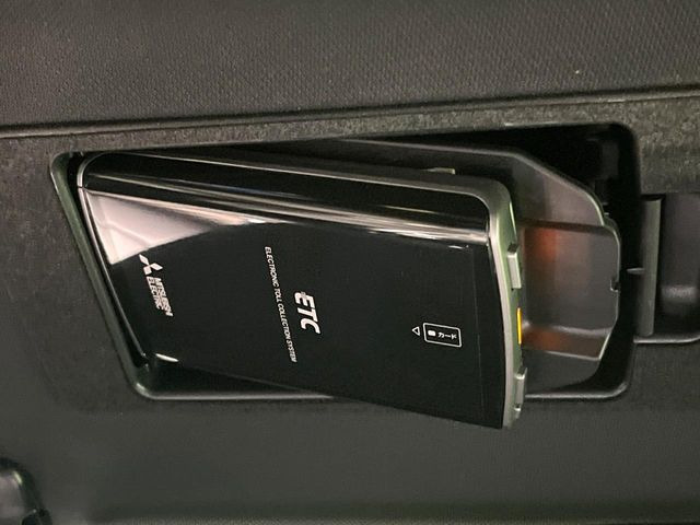 【ETC】高速道路の料金所をストレスなく通過!話題のスポットやサービスエリアに多い「スマートIC」利用時は必須のアイテムです。当店でセットアップを実施、ご納車当日からすぐにご利用いただけます!