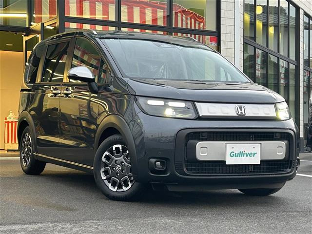 フリード1.5 e:HEV クロスター