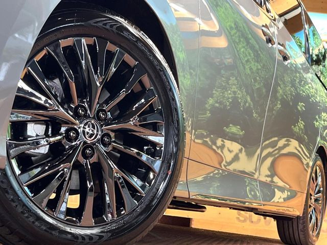 �y����19�C���`�A���~�z�C�[���z�O�ςɃ}�b�`���������A���~�z�C�[���𑕒����Ă���܂��B�e��ЊO�A���~�z�C�[����A�X�^�b�h���X�^�C�����戵�����Ă���܂��B���񂲑��k����������