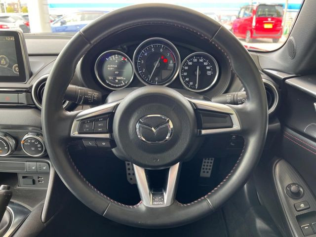 �y�����v�����X�e�A�����O�z�㎿�Ȋv���g�p���邱�ƂŁA��ɂ����������݂ƂĂ��^�]���₷���n���h���ł���