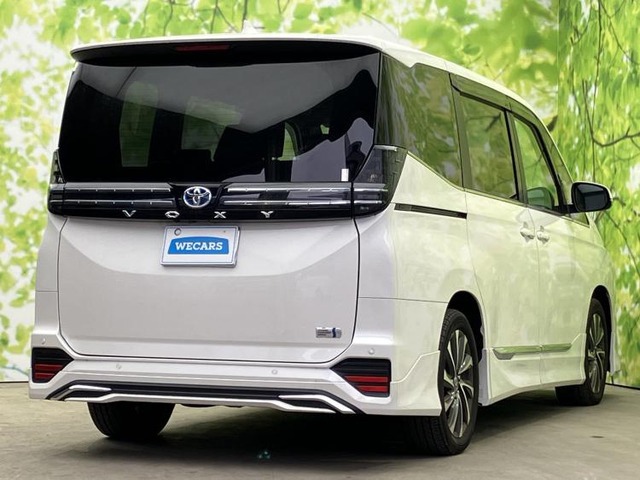 ヴォクシー1.8 ハイブリッド S-Z