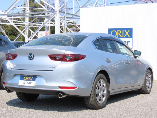 AIS����:���X�ł̓g���^�E�z���_�E�j�b�T���E�}�c�_�E�X�o�����[�J�[�n�̒��ÎԎ��Ɖ�Ђƕ��В�g��Ђ�6�Ђœ��ꂳ�ꂽ�u�]����v�u������v�ɑ���A�����Ɍ����]�������M���̂����鍸��