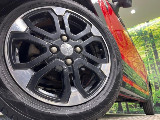 �y����15�C���`�A���~�z�C�[���z�O�ςɃ}�b�`���������A���~�z�C�[���𑕒����Ă���܂��B�e��ЊO�A���~�z�C�[����A�X�^�b�h���X�^�C�����戵�����Ă���܂��B���񂲑��k����������