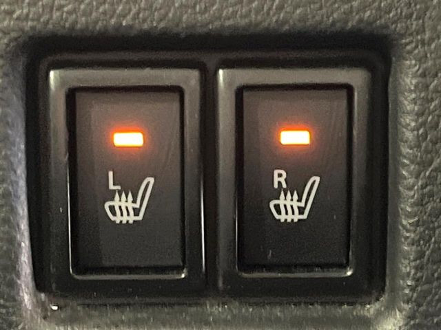 【シートヒーター】寒い日に重宝するシートヒーター!エアコンより早く温まってくれるので寒がりの人も安心ですね♪エアコンの温風は乾燥するから苦手、という方にもをおすすめです。