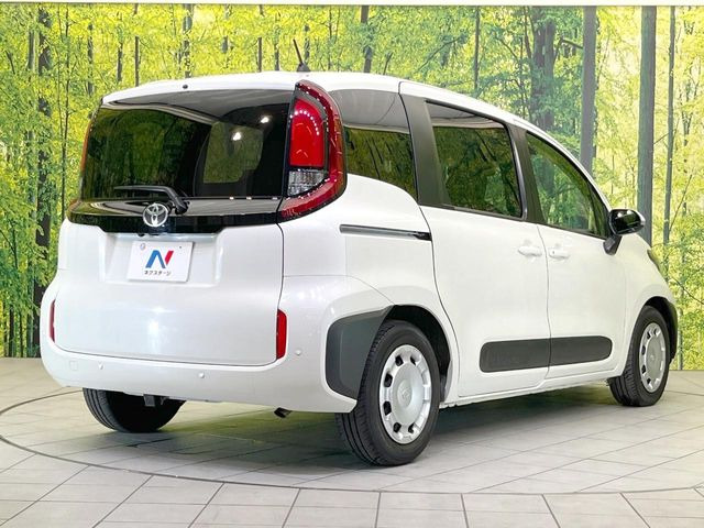 ☆全国のネクステージからお取り寄せが可能※!遠方の店舗に展示してあるクルマが気になる場合も、最寄りの店舗でご覧いただくことが可能です!是非私たちに要望をお聞かせください!※別途費用